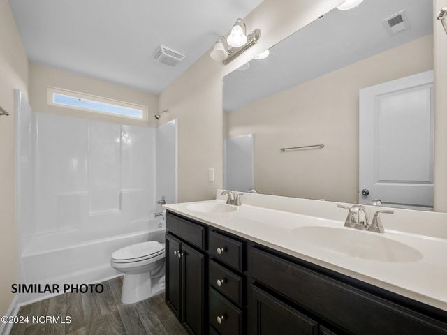 503 Orchard Creek Drive, Richlands, NC 28574