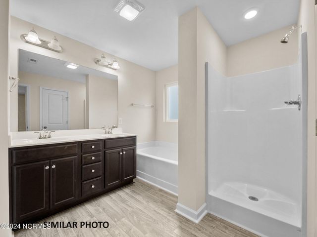 503 Orchard Creek Drive, Richlands, NC 28574