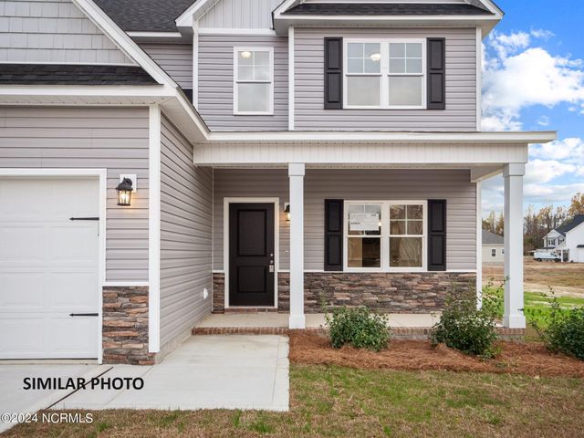 503 Orchard Creek Drive, Richlands, NC 28574
