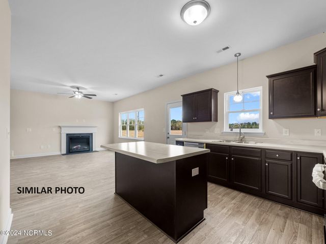 503 Orchard Creek Drive, Richlands, NC 28574