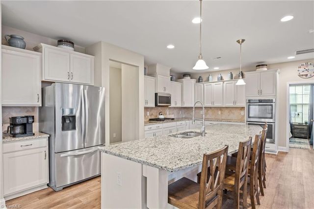 617 Bunker Drive, Mebane, NC 27302