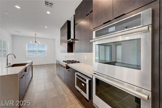 281 Gandara Street, Las Vegas, NV 89138