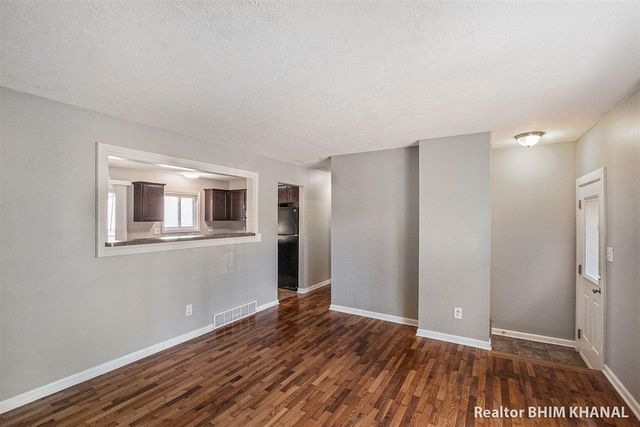 3100 Glenbrook Drive, Lansing, MI 48911