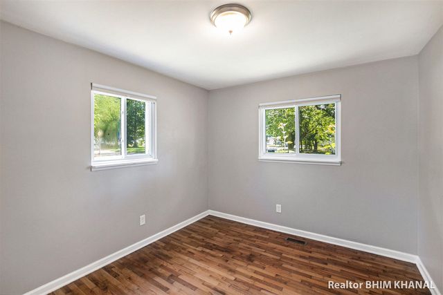 3100 Glenbrook Drive, Lansing, MI 48911