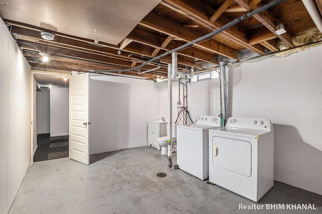 3100 Glenbrook Drive, Lansing, MI 48911