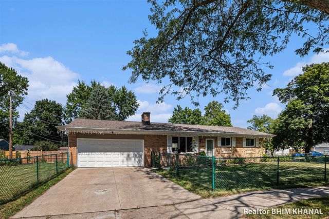 3100 Glenbrook Drive, Lansing, MI 48911