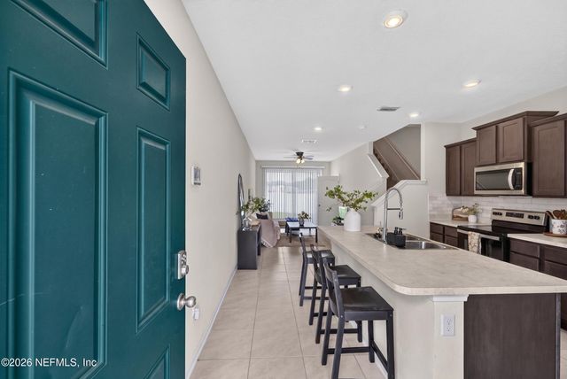 2882 BLACK BUCK Circle, Jacksonville, FL 32225