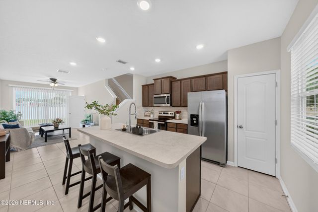 2882 BLACK BUCK Circle, Jacksonville, FL 32225