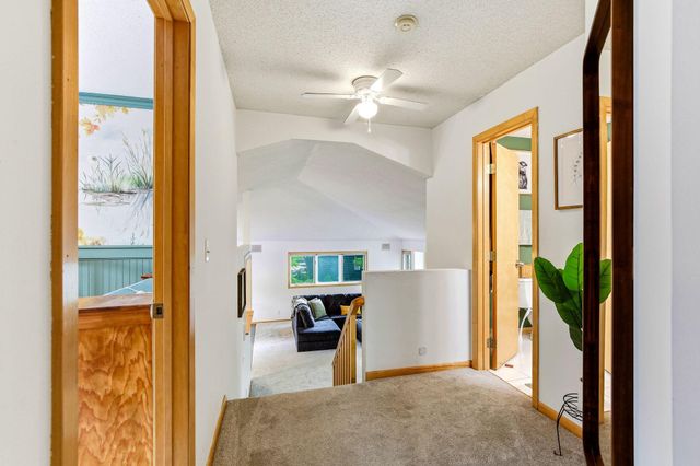 868 Winterberry Court, Woodbury, MN 55125