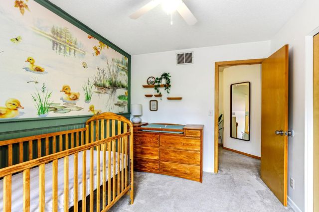868 Winterberry Court, Woodbury, MN 55125