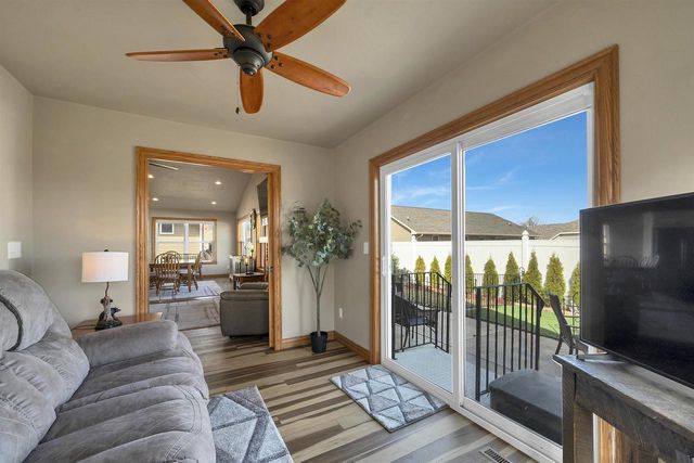 3865 MEUNIER LANE, Green Bay, WI 54311