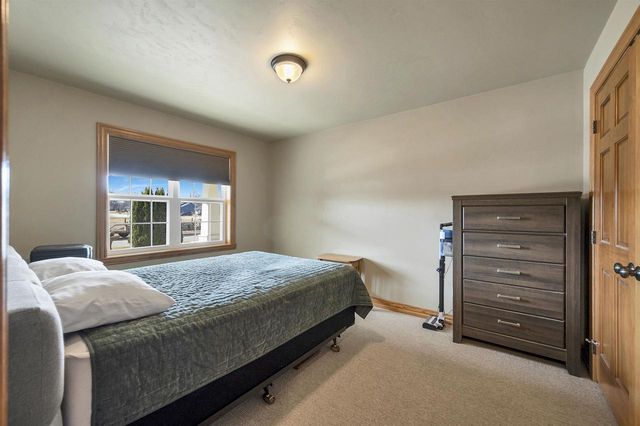 3865 MEUNIER LANE, Green Bay, WI 54311