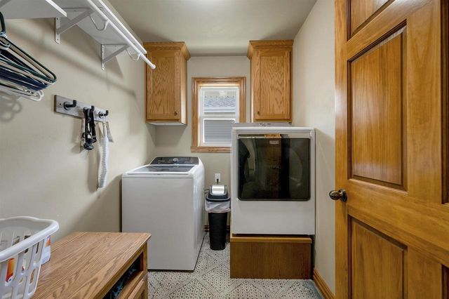 3865 MEUNIER LANE, Green Bay, WI 54311