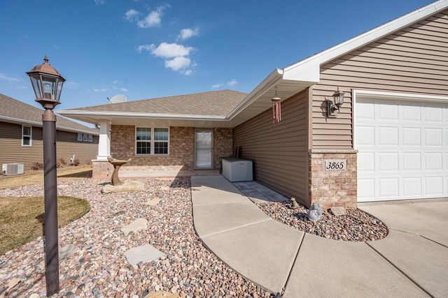 3865 MEUNIER LANE, Green Bay, WI 54311