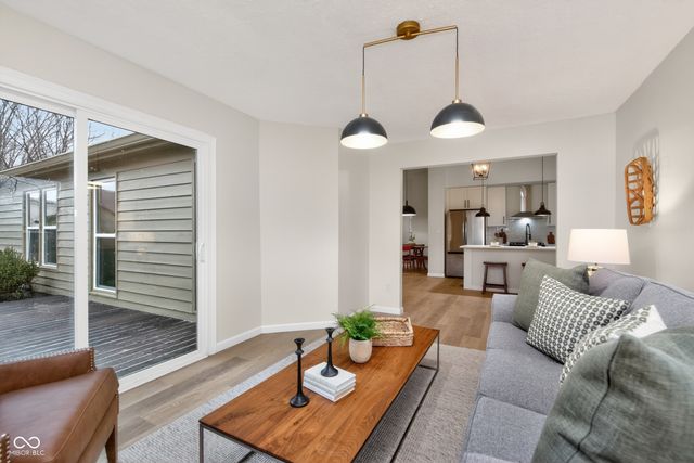 8764 Sugar Pine Point, Indianapolis, IN 46256