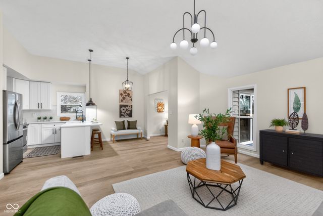 8764 Sugar Pine Point, Indianapolis, IN 46256