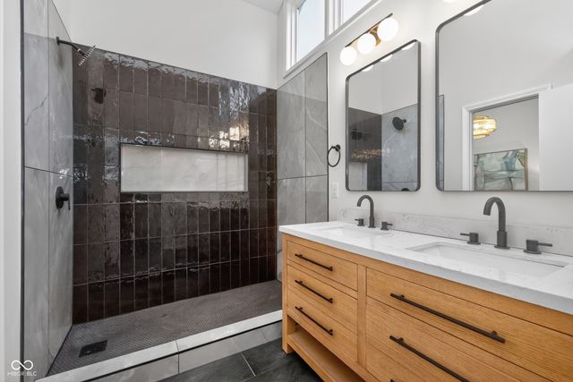 8764 Sugar Pine Point, Indianapolis, IN 46256