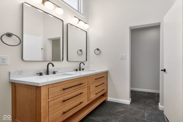 8764 Sugar Pine Point, Indianapolis, IN 46256