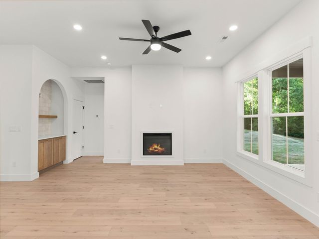 207 Love Springs Road, Cowpens, SC 29330