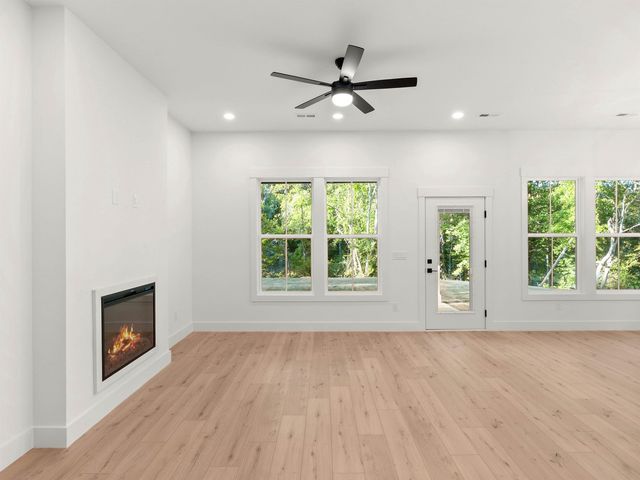 207 Love Springs Road, Cowpens, SC 29330