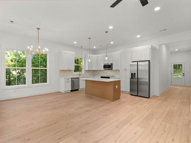 207 Love Springs Road, Cowpens, SC 29330