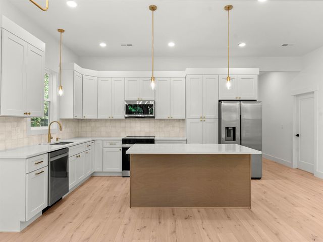 207 Love Springs Road, Cowpens, SC 29330