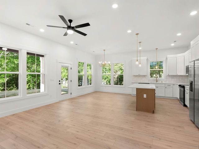 207 Love Springs Road, Cowpens, SC 29330