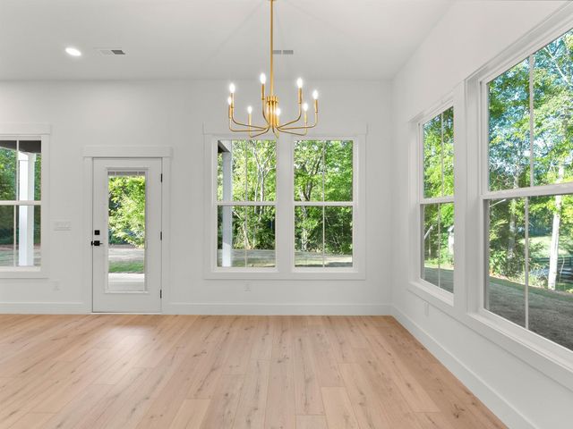 207 Love Springs Road, Cowpens, SC 29330