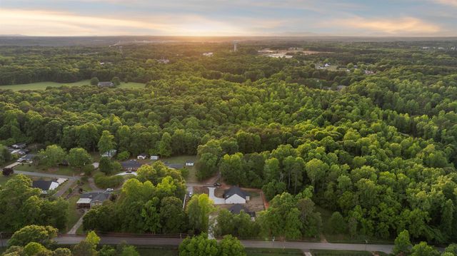 207 Love Springs Road, Cowpens, SC 29330