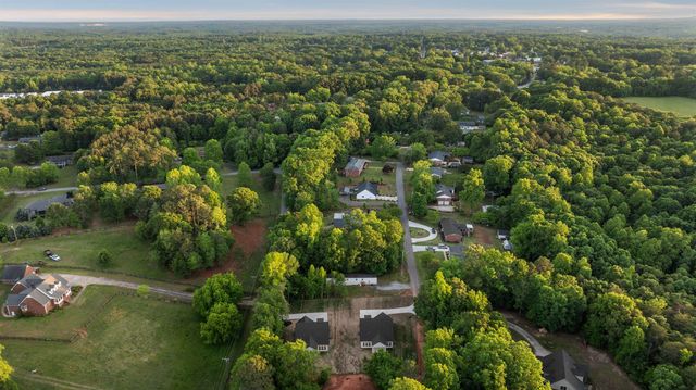 207 Love Springs Road, Cowpens, SC 29330