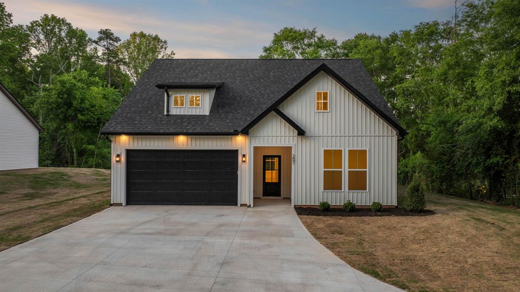 207 Love Springs Road, Cowpens, SC 29330
