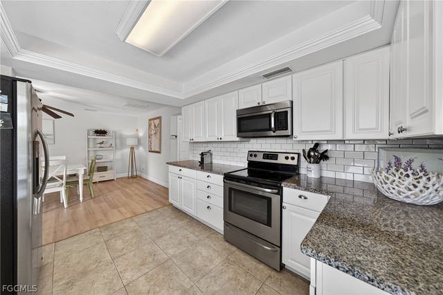 124 SW 56th TER, Cape Coral, FL 33914