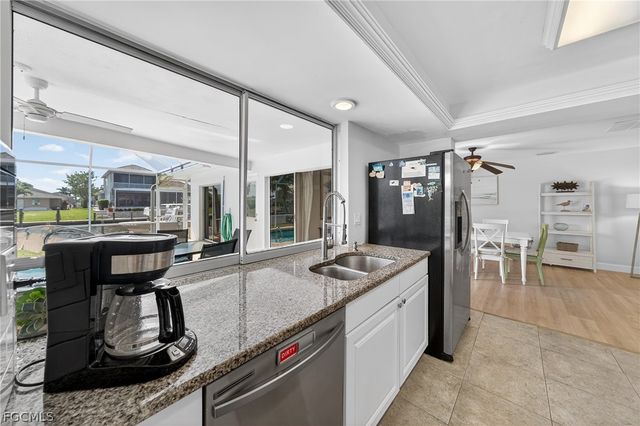 124 SW 56th TER, Cape Coral, FL 33914