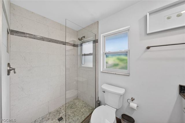 124 SW 56th TER, Cape Coral, FL 33914