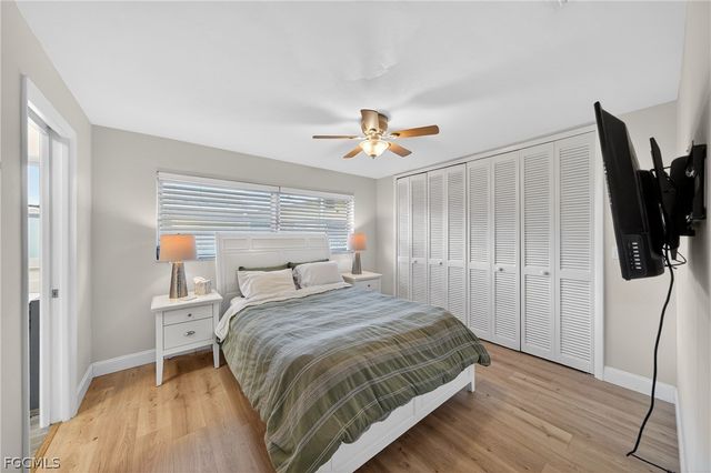 124 SW 56th TER, Cape Coral, FL 33914