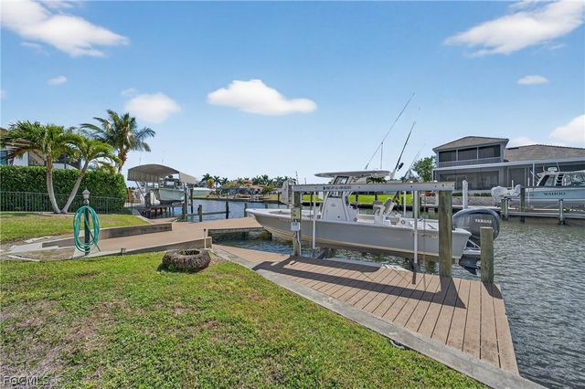 124 SW 56th TER, Cape Coral, FL 33914