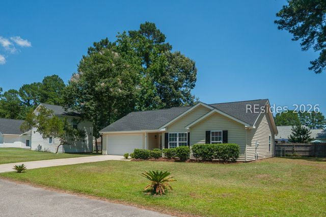 33 Austrian Pine, Ridgeland, SC 29936