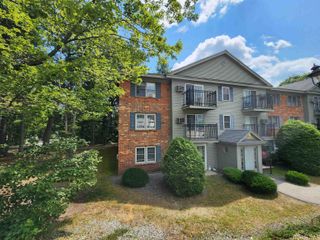 11 St James Place # 11, Nashua, NH 03062