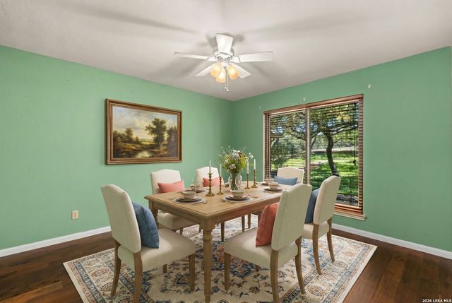 7621 DIETZ ELKHORN RD, Boerne, TX 78015