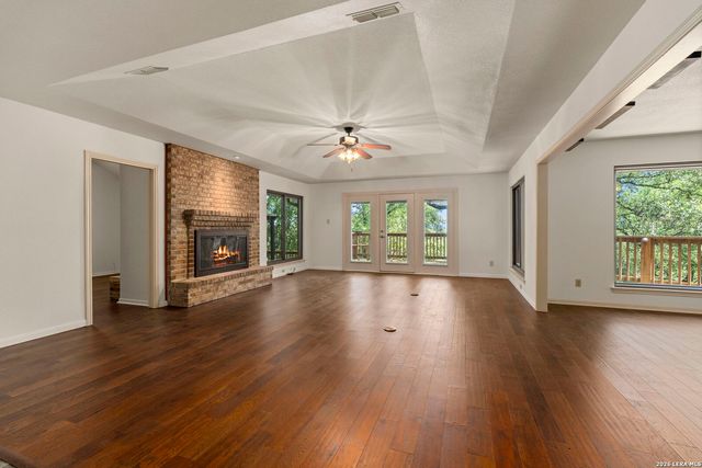7621 DIETZ ELKHORN RD, Boerne, TX 78015
