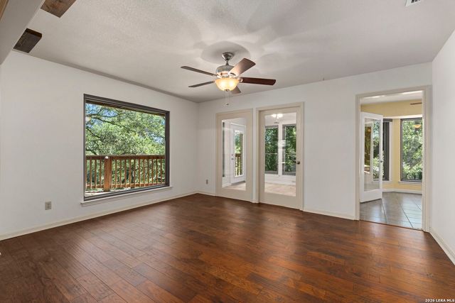 7621 DIETZ ELKHORN RD, Boerne, TX 78015