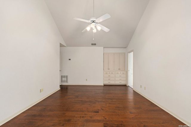 7621 DIETZ ELKHORN RD, Boerne, TX 78015