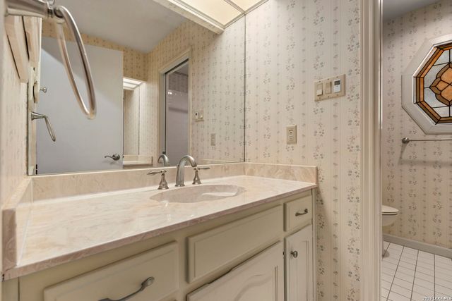 7621 DIETZ ELKHORN RD, Boerne, TX 78015