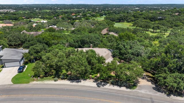 7621 DIETZ ELKHORN RD, Boerne, TX 78015
