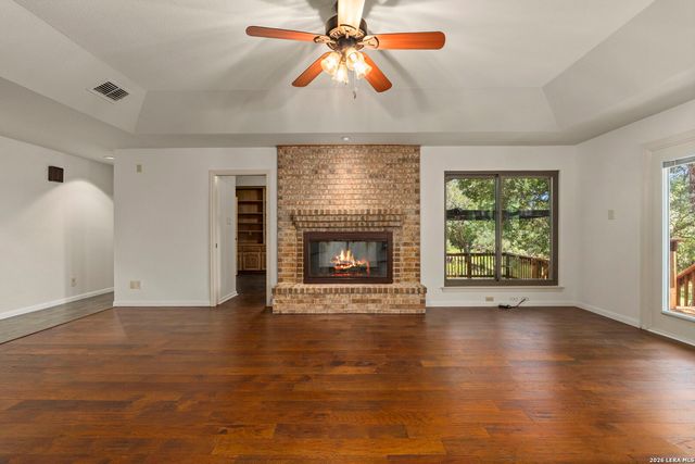 7621 DIETZ ELKHORN RD, Boerne, TX 78015