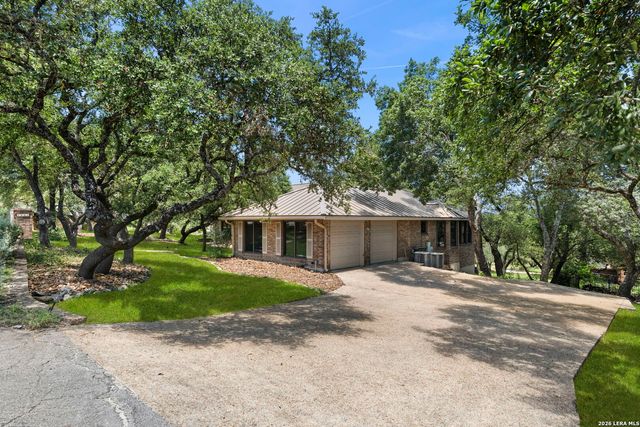 7621 DIETZ ELKHORN RD, Boerne, TX 78015