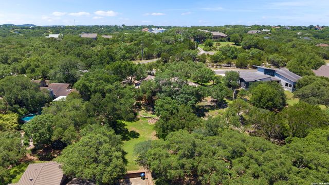 7621 DIETZ ELKHORN RD, Boerne, TX 78015