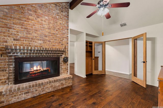 7621 DIETZ ELKHORN RD, Boerne, TX 78015