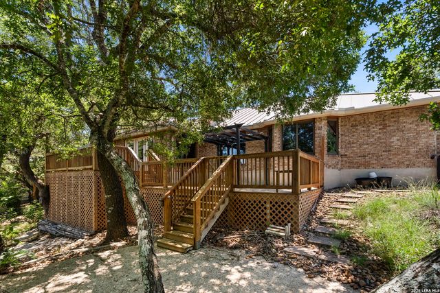 7621 DIETZ ELKHORN RD, Boerne, TX 78015