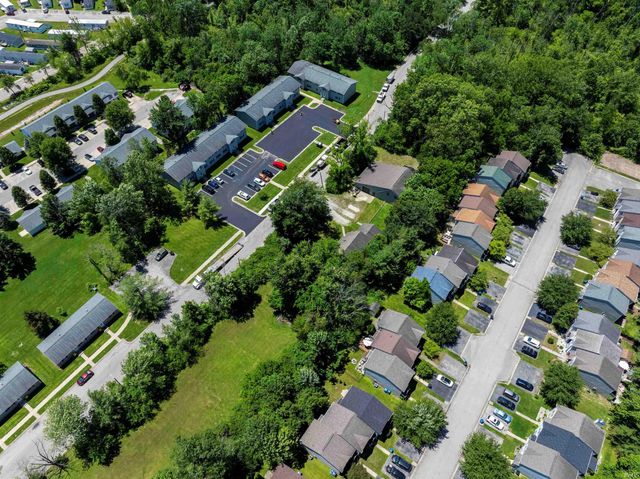 1530 & 1540 S Curry Pike, Bloomington, IN 47403